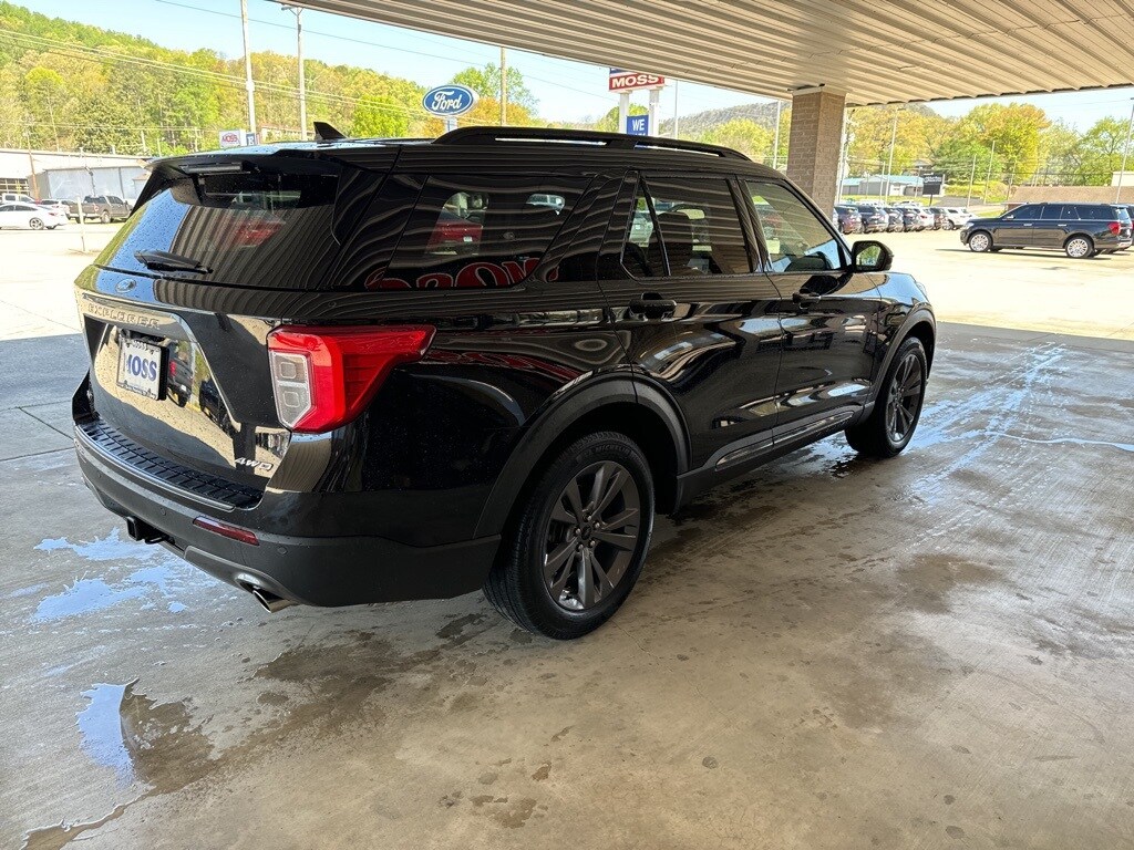 2023 Ford Explorer XLT photo 4