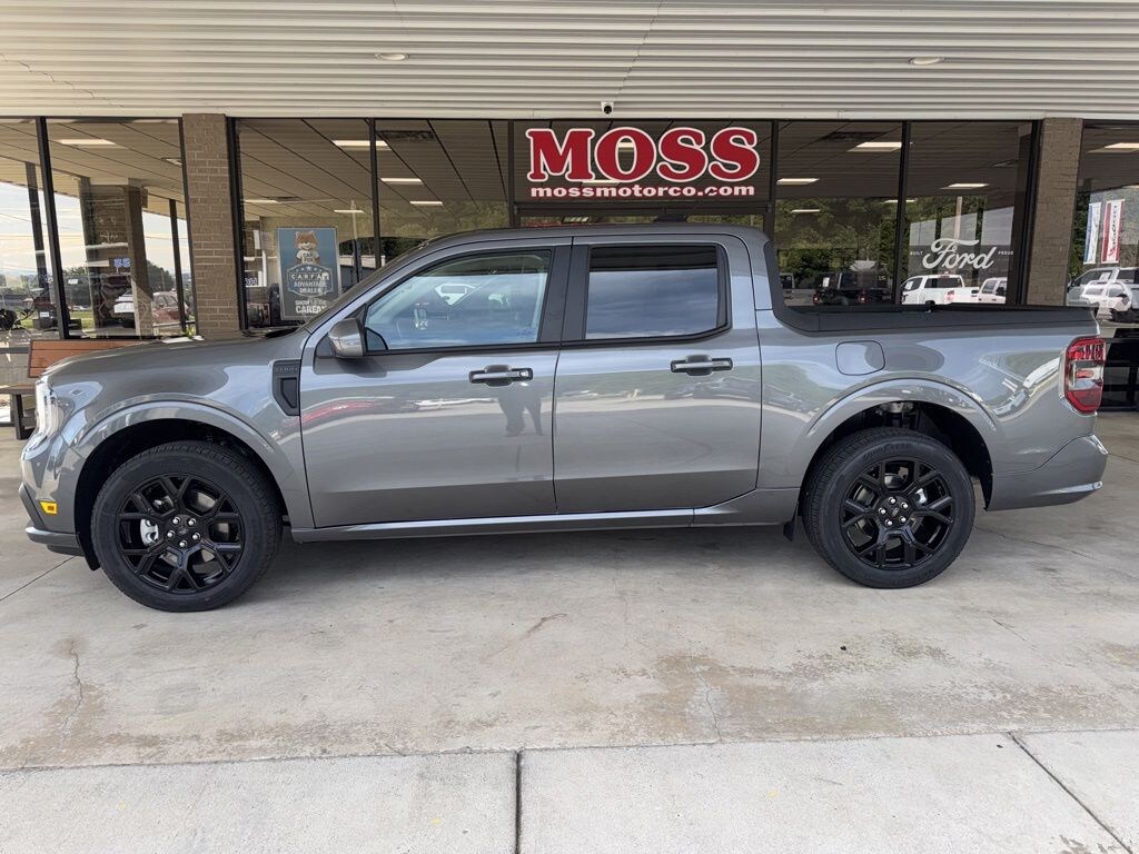 New 2026 Ford Maverick Lobo Standard Truck SuperCrew
