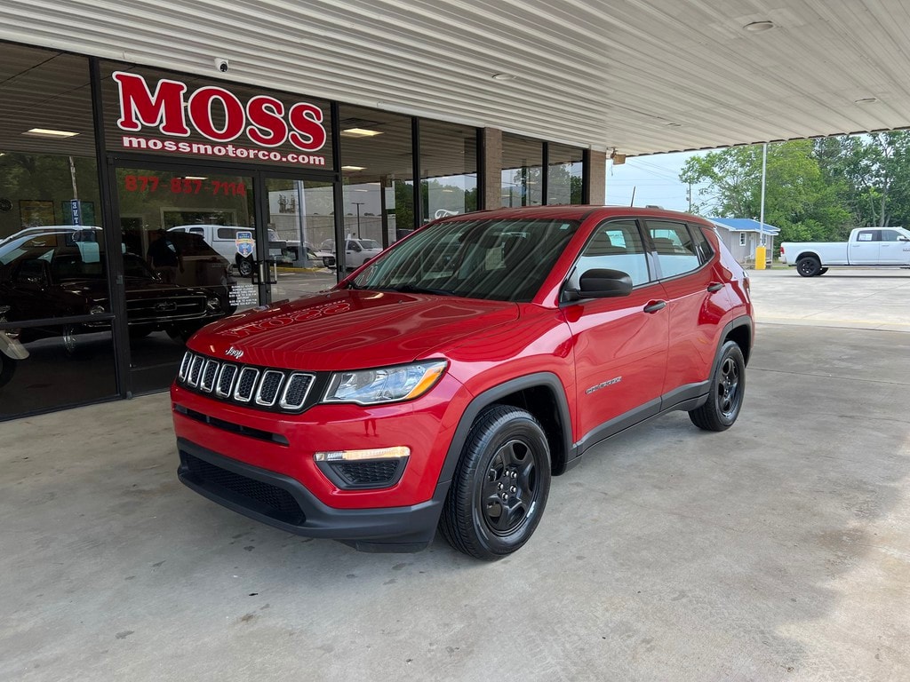 Used 2019 Jeep Compass Sport with VIN 3C4NJCAB0KT851001 for sale in South Pittsburg, TN