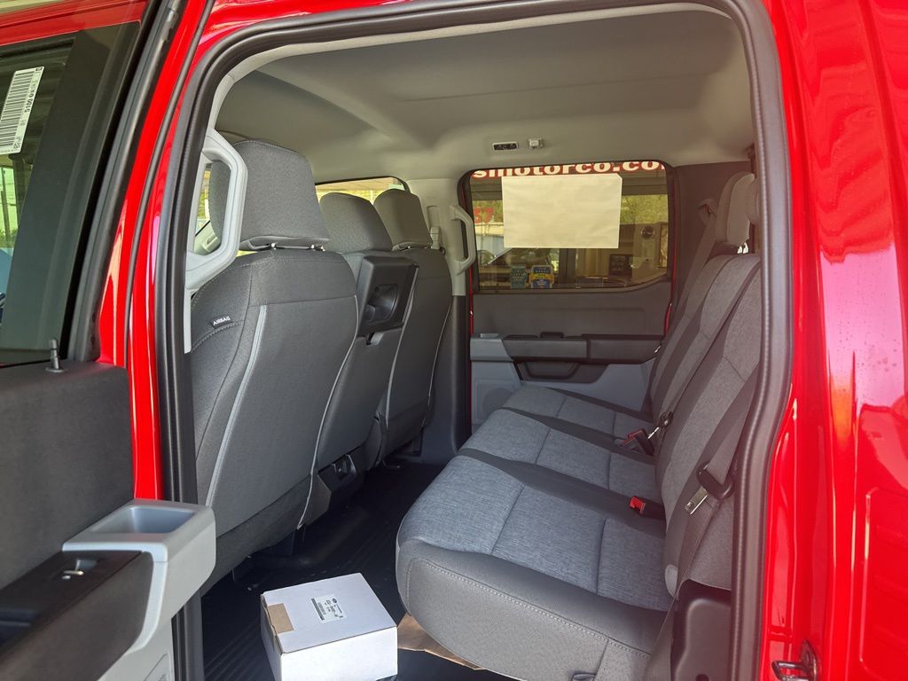 2026 Ford F-350 Super Duty Chassis Cab XL - Photo 17