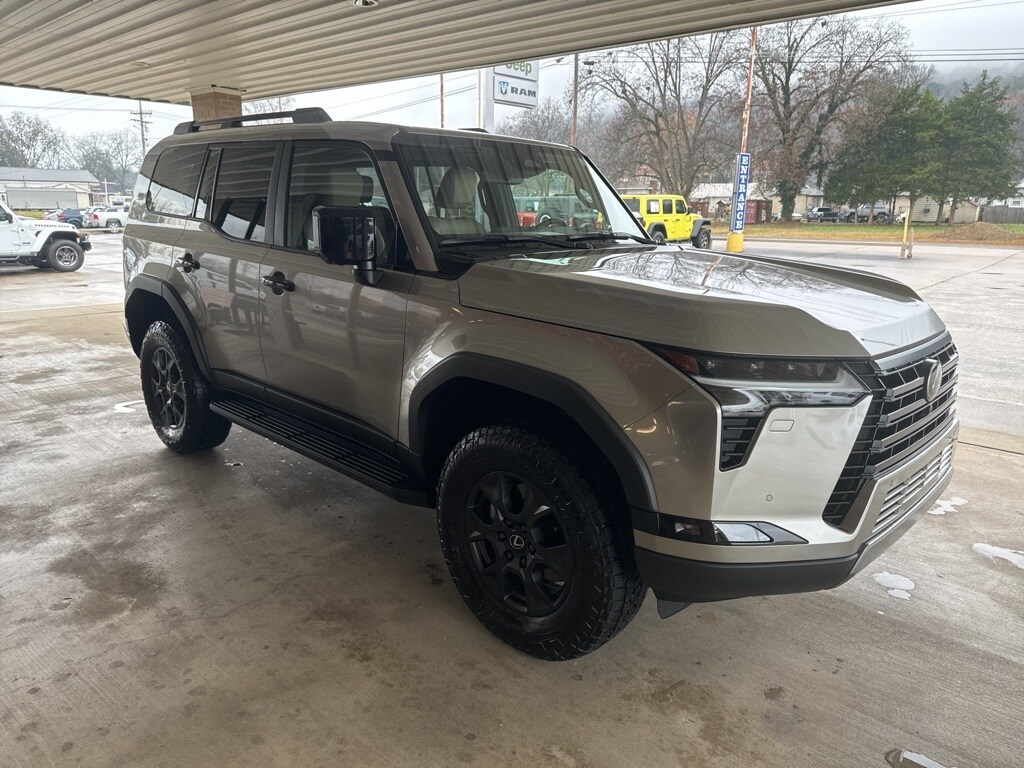 Used 2025 Lexus GX 550 Overtrail SUV