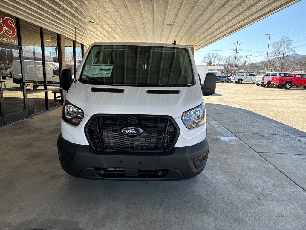 2025 Ford Transit photo 2