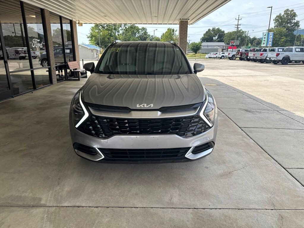 Used 2025 Kia Sportage EX SUV