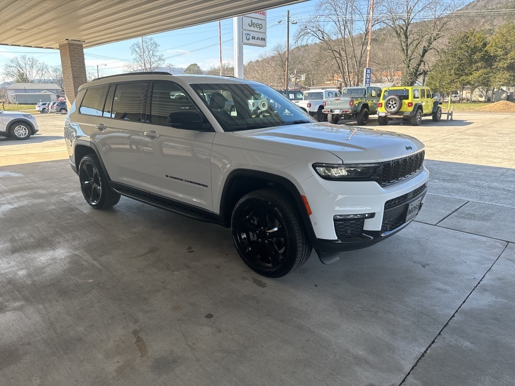 New 2025 Jeep Grand Cherokee L Limited Sport Utility