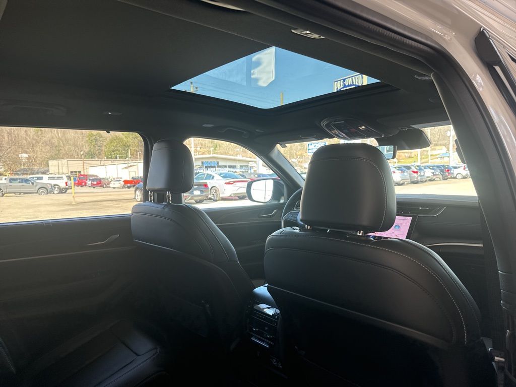 2025 Jeep Grand Cherokee L Limited - Photo 27