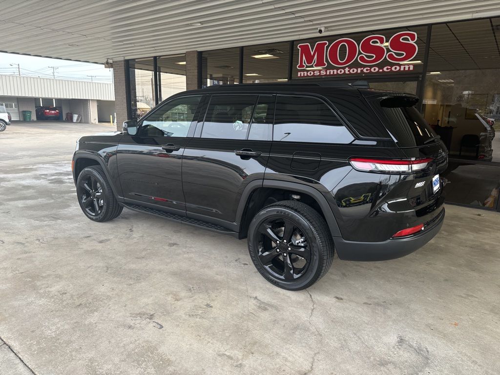 2025 Jeep Grand Cherokee Altitude - Photo 6