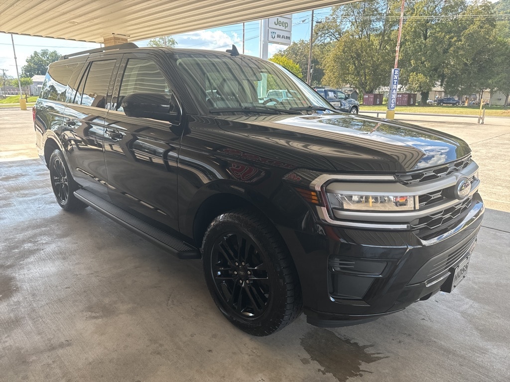 Used 2024 Ford Expedition Max XLT SUV