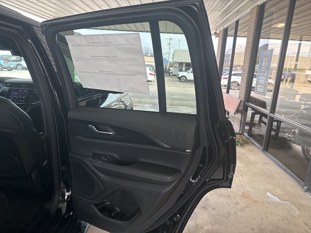 2025 Jeep Grand Cherokee Altitude - Photo 22
