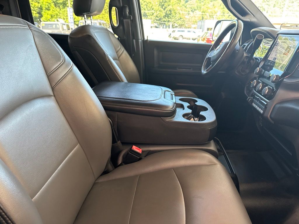 2022 RAM Ram 3500 Chassis Cab Tradesman - Photo 18