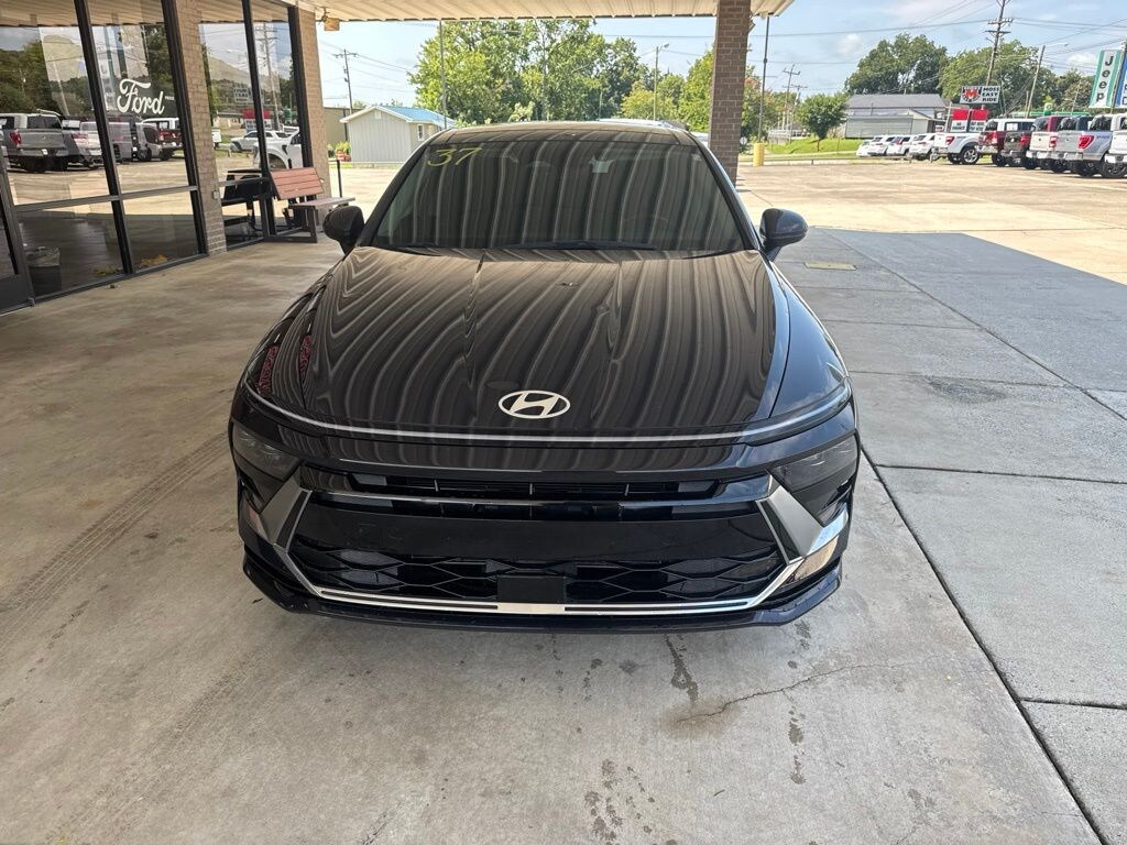 Used 2024 Hyundai Sonata SEL Sedan