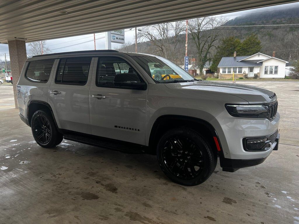 New 2024 Jeep Wagoneer Series II Sport Utility