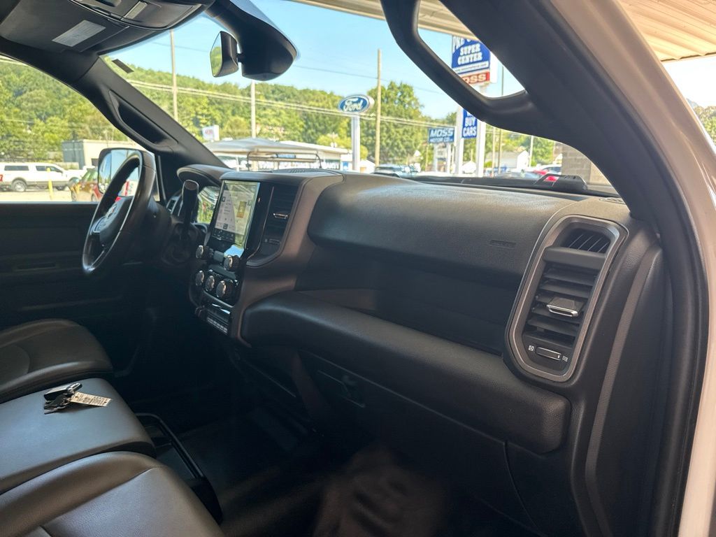 2022 RAM Ram 3500 Chassis Cab Tradesman - Photo 16