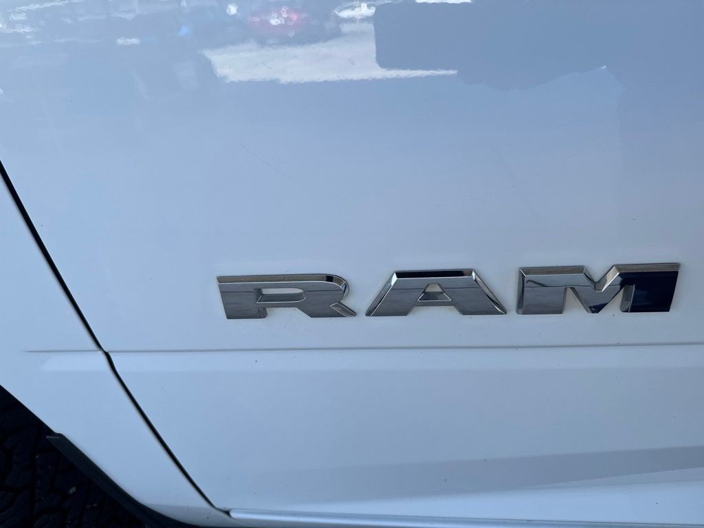 2022 RAM Ram 3500 Chassis Cab Tradesman - Photo 26