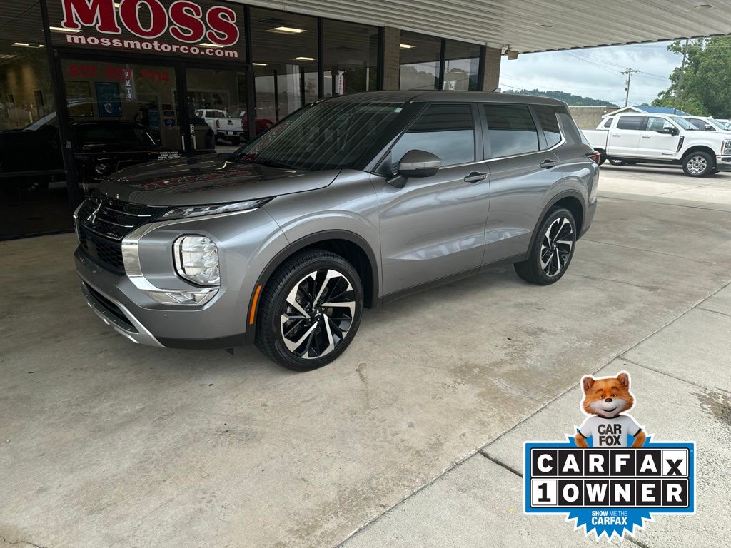 Used 2023 Mitsubishi Outlander SE
