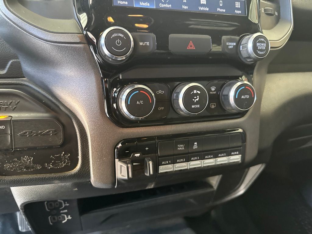 2022 RAM Ram 3500 Chassis Cab Tradesman - Photo 11