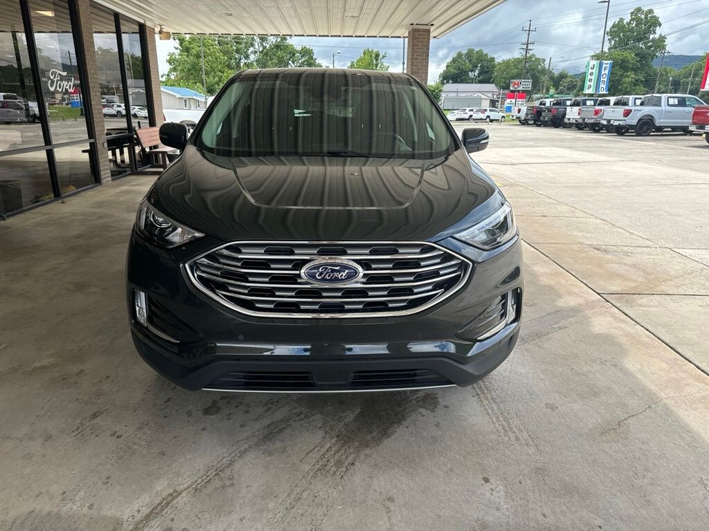 Used 2024 Ford Edge Titanium SUV