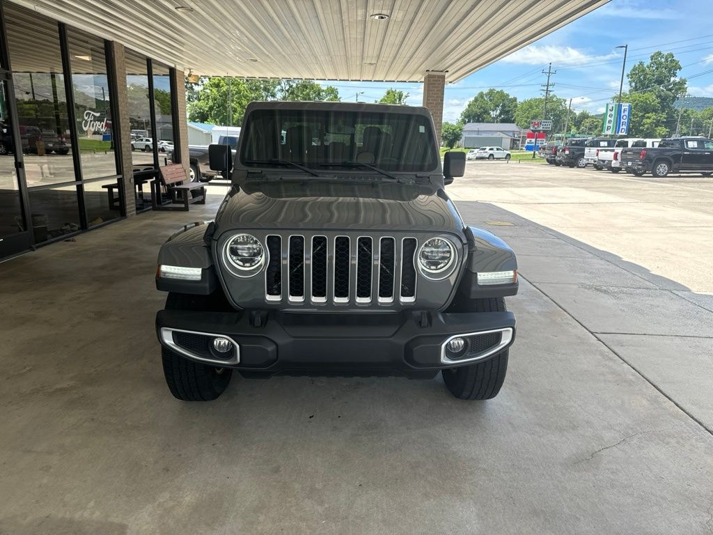 Used 2021 Jeep Gladiator Overland Truck