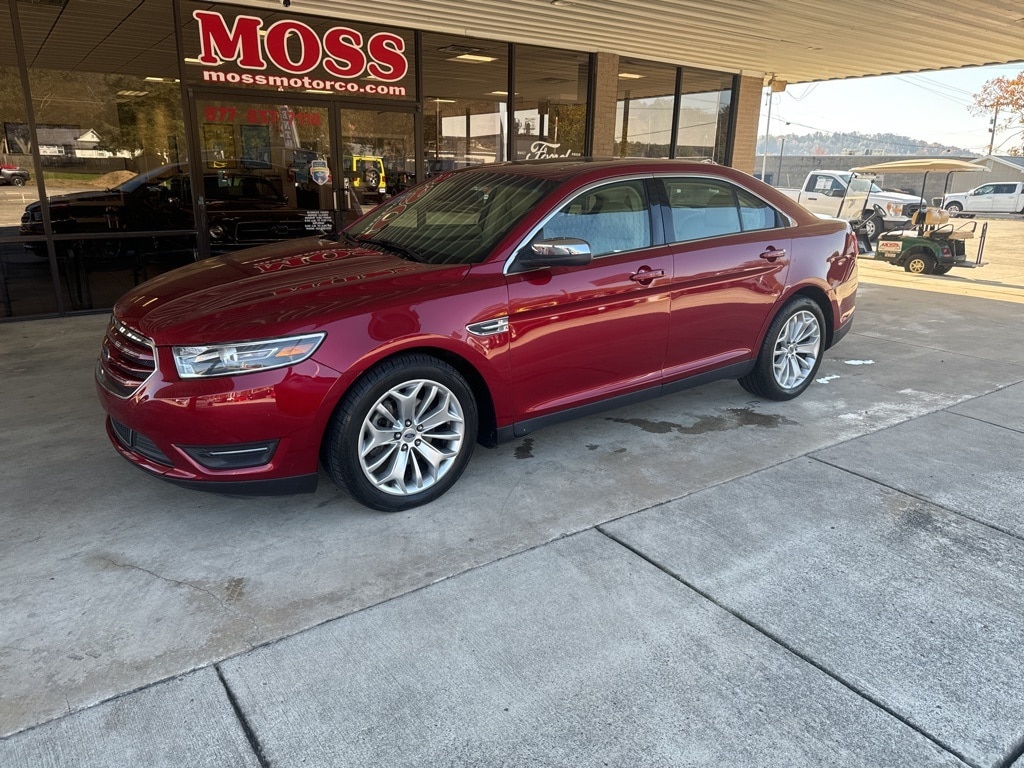 Used 2018 Ford Taurus Limited Sedan