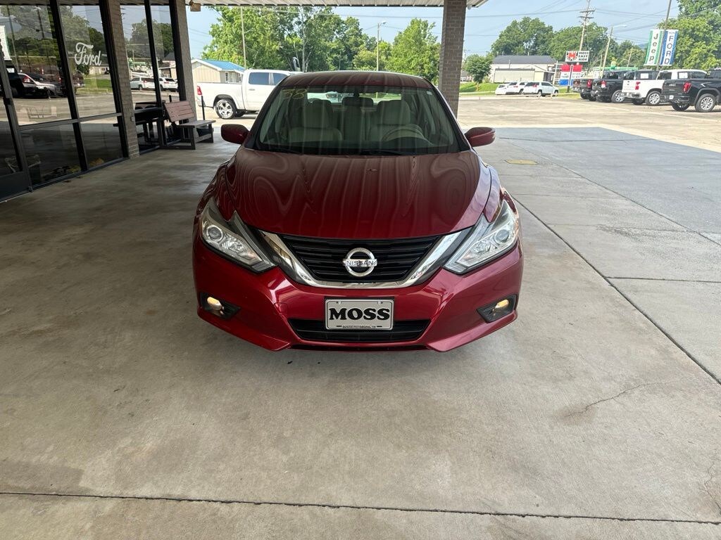 Used 2017 Nissan Altima 2.5 SV Sedan
