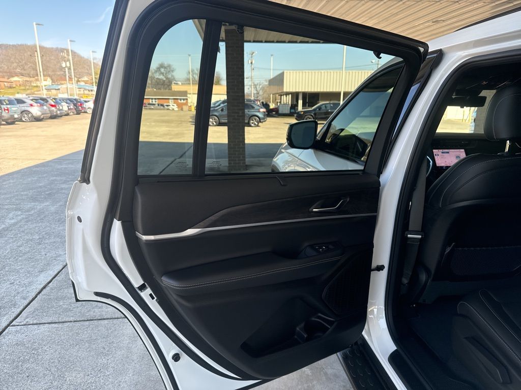 2025 Jeep Grand Cherokee L Limited - Photo 20