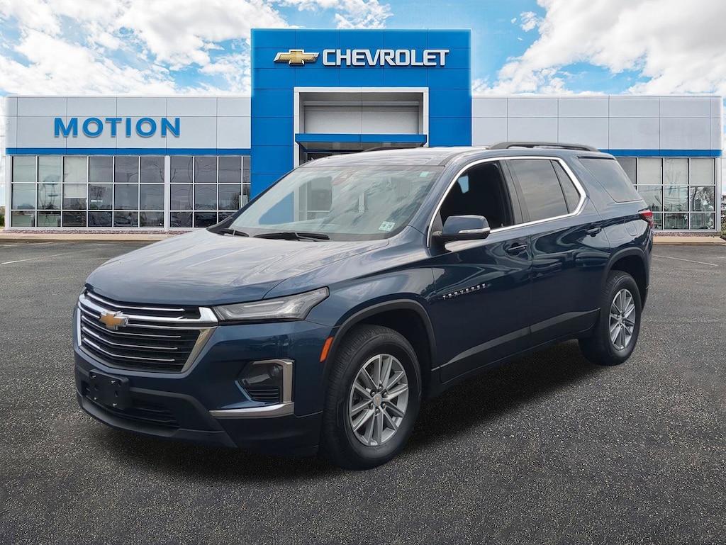 Used 2023 Chevrolet Traverse LT Cloth SUV