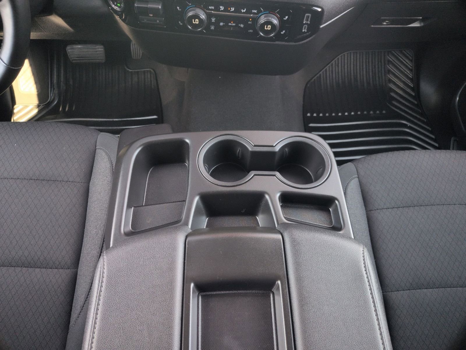 2025 Chevrolet Silverado 1500 LT - Photo 16