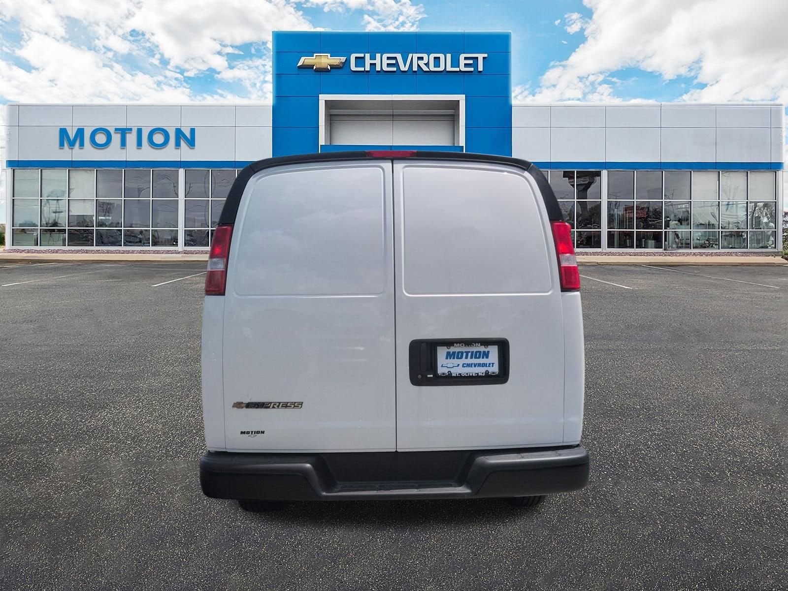 2025 Chevrolet Express Cargo Work Van - Photo 6