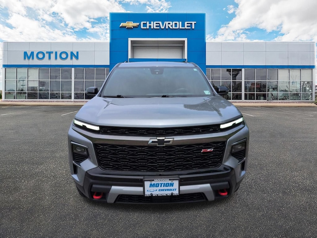 Used 2025 Chevrolet Traverse Z71 SUV