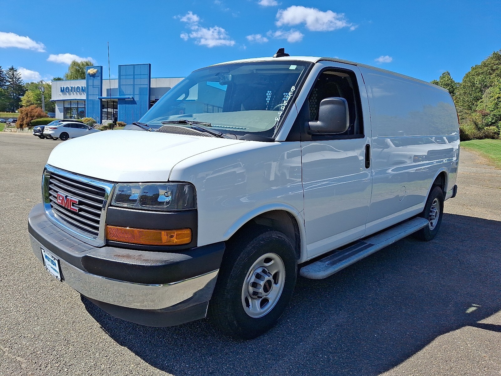 2023 Gmc Savana Cargo 2500 photo 3
