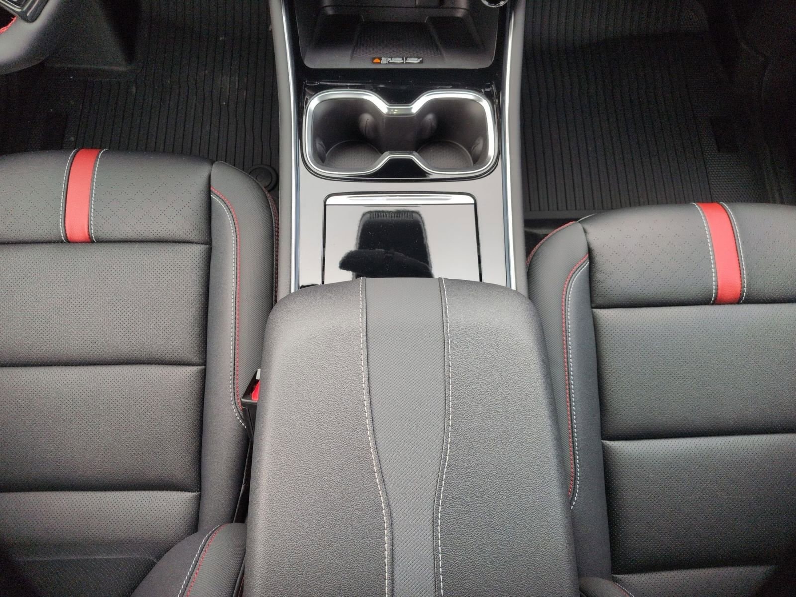 2026 Chevrolet Traverse RS - Photo 16