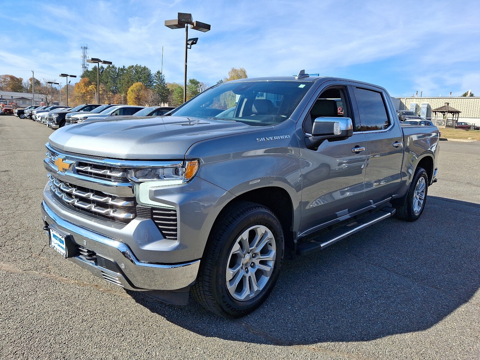 2023 Chevrolet Silverado 1500 LTZ photo 3