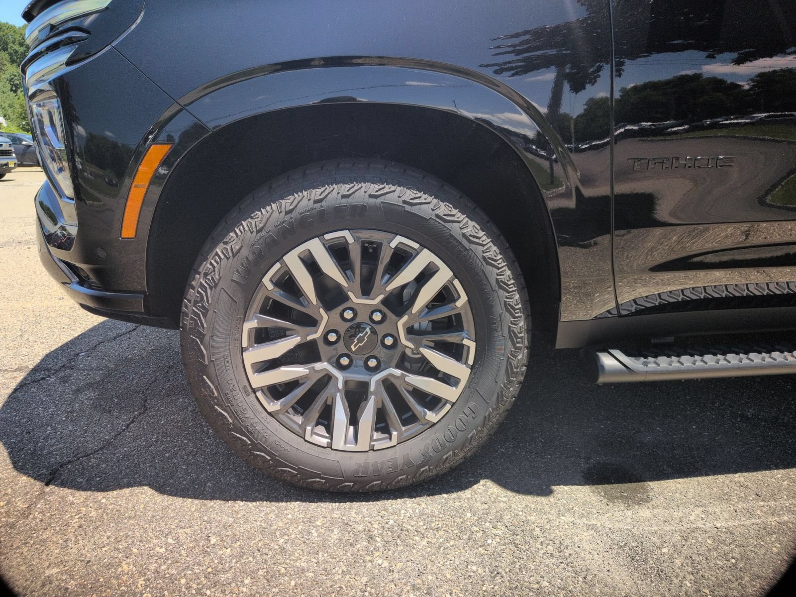 2026 Chevrolet Tahoe Z71 - Photo 13