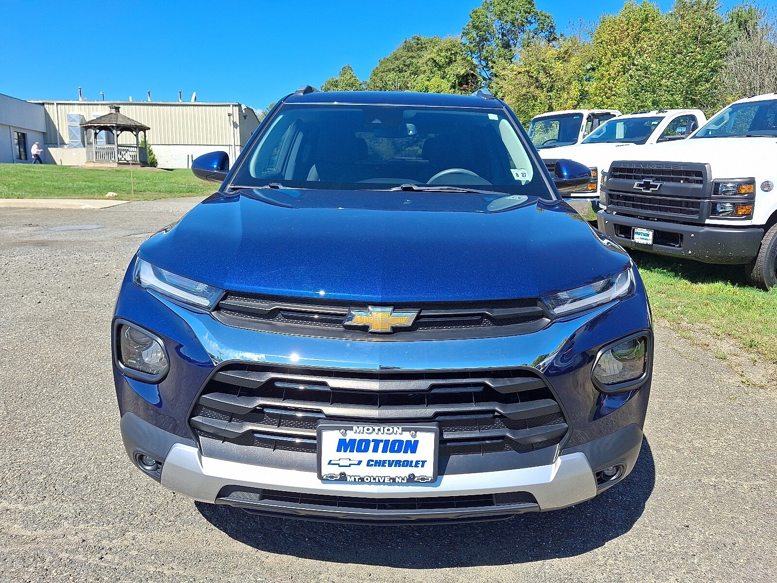 2022 Chevrolet Trailblazer LT photo 2