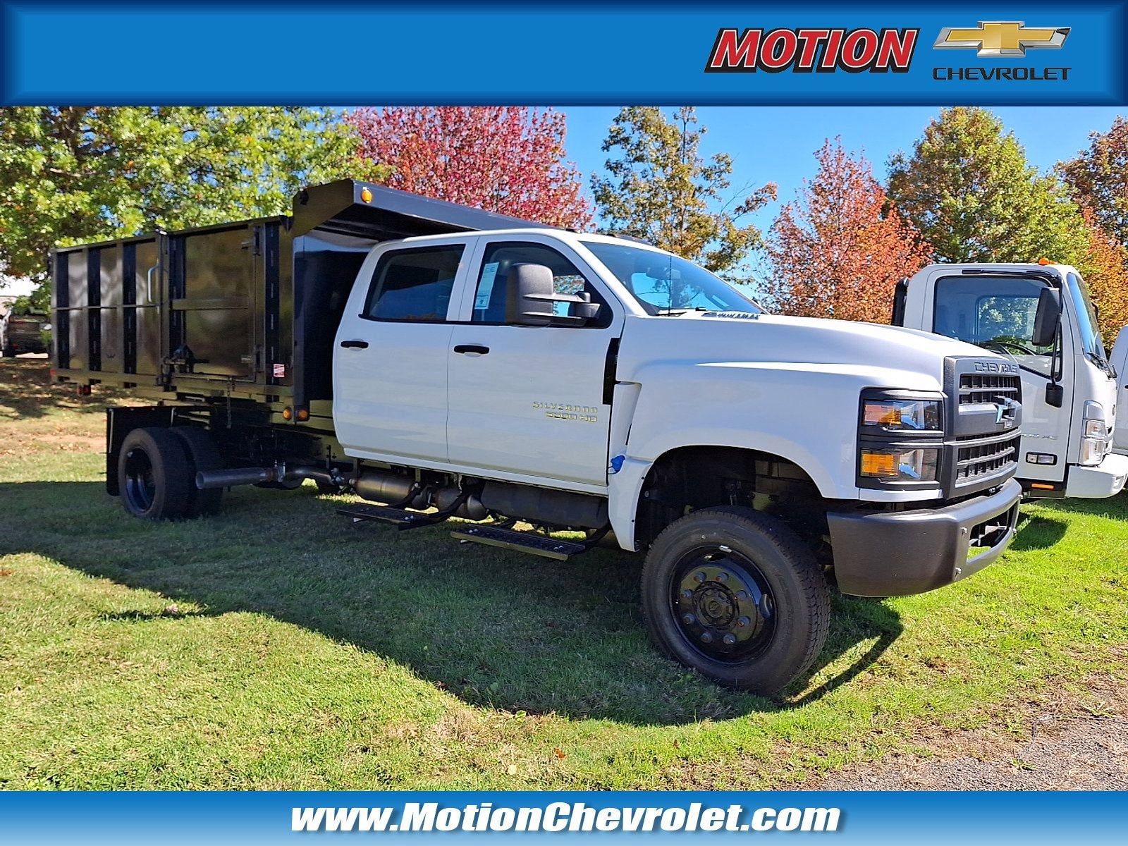 2024 Chevrolet Silverado 4500 Medium Duty Chassis Cab Work Truck's photo