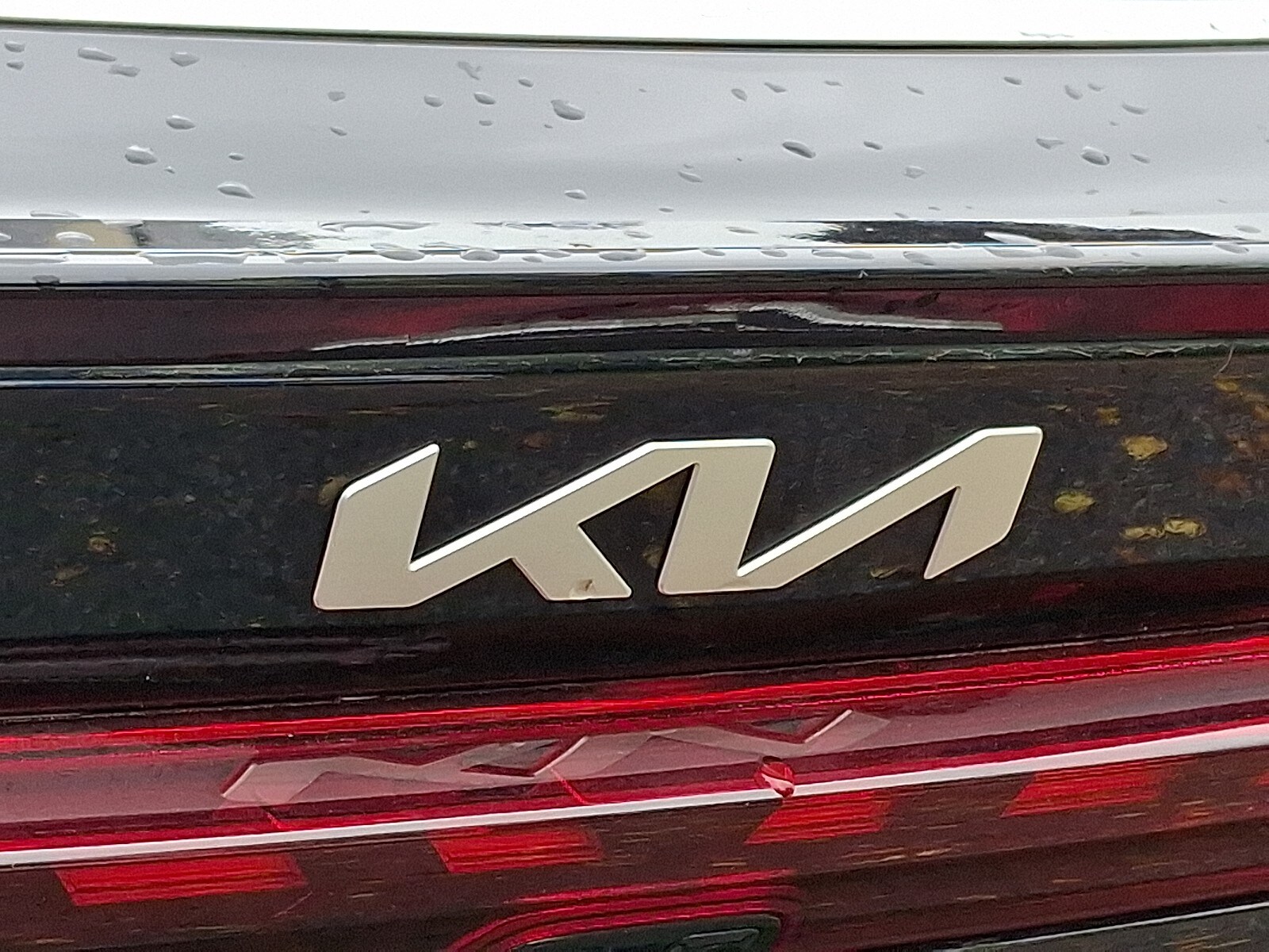 2024 Kia K5 GT-Line photo 4