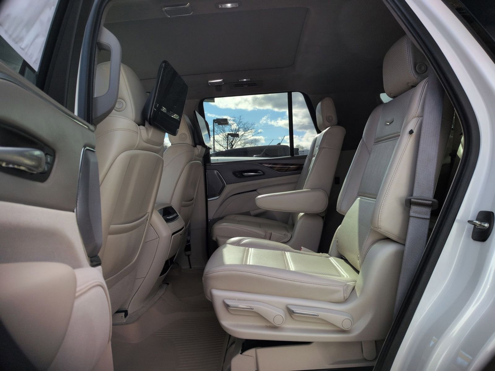 2021 Cadillac Escalade Sport Platinum - Photo 17