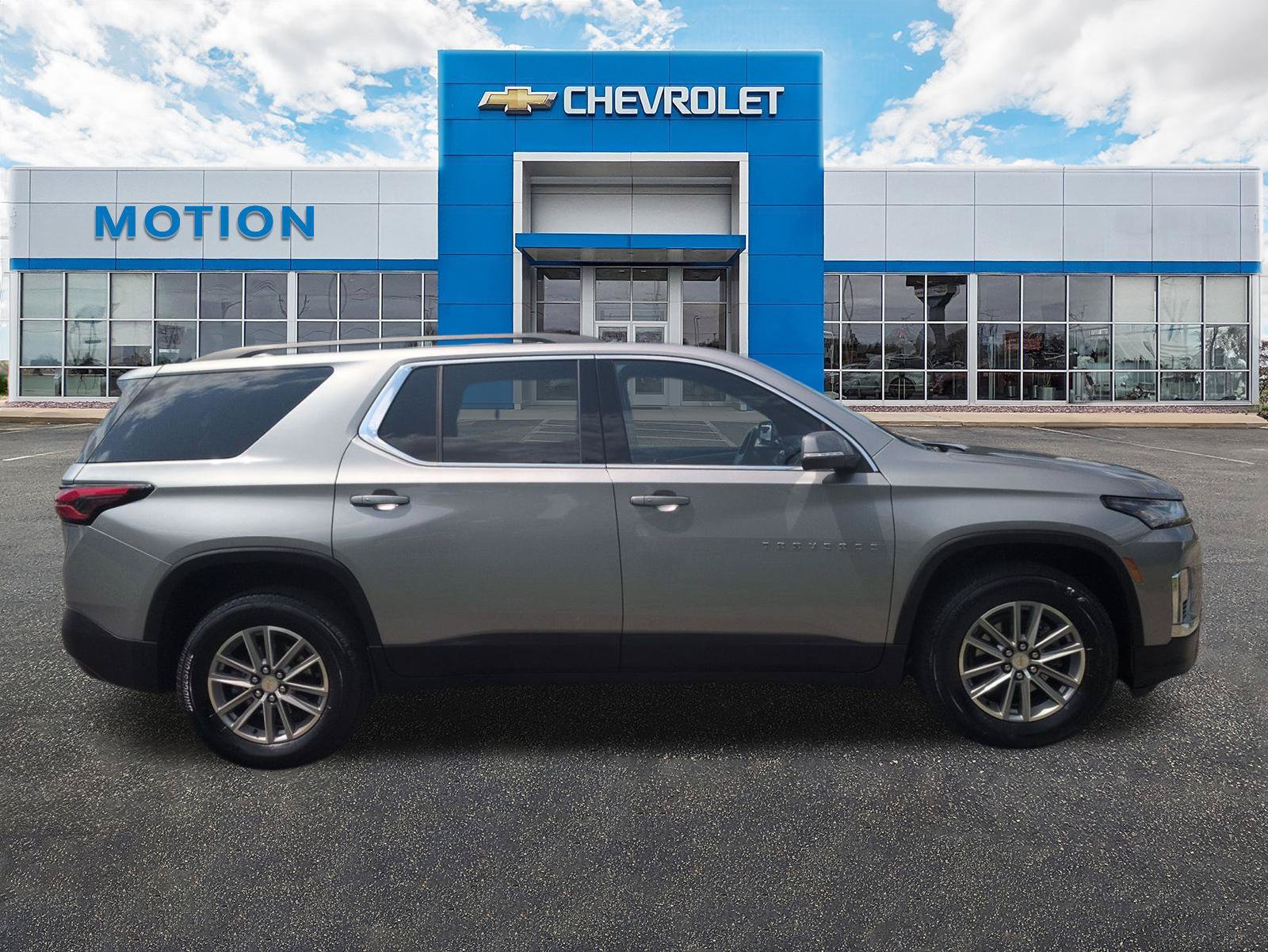 Used 2023 Chevrolet Traverse LT Cloth SUV
