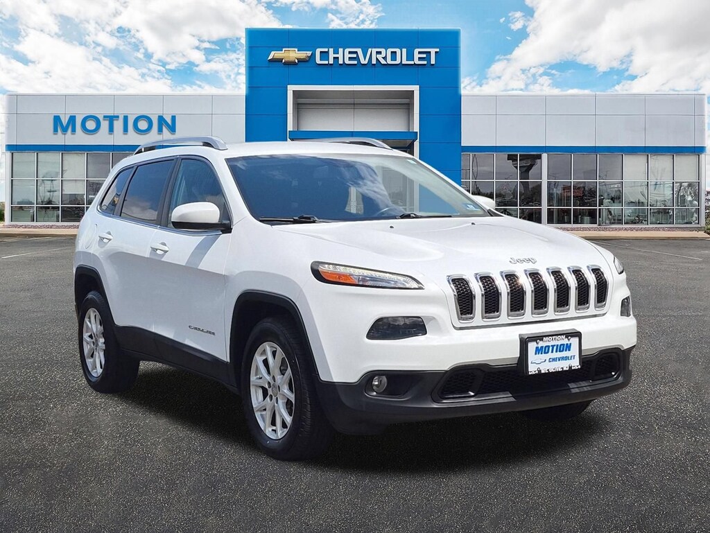 Used 2016 Jeep Cherokee Latitude SUV