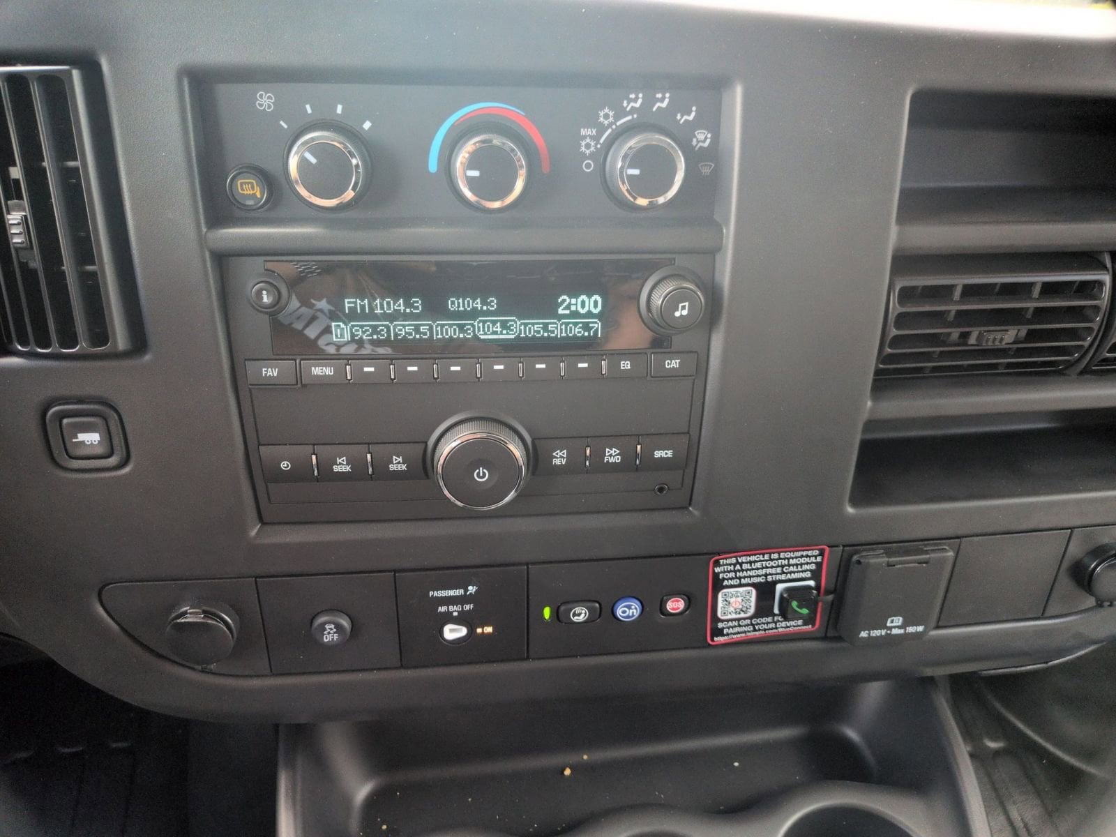 2025 Chevrolet Express Cargo Work Van - Photo 14