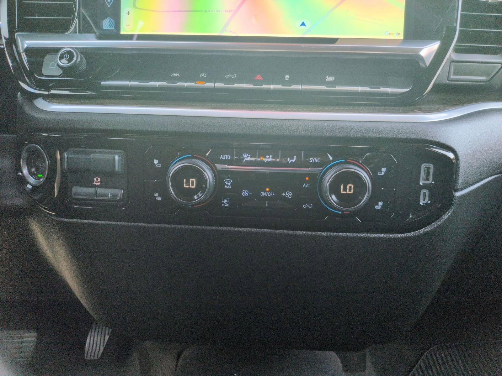 2025 Chevrolet Silverado 1500 LT - Photo 15