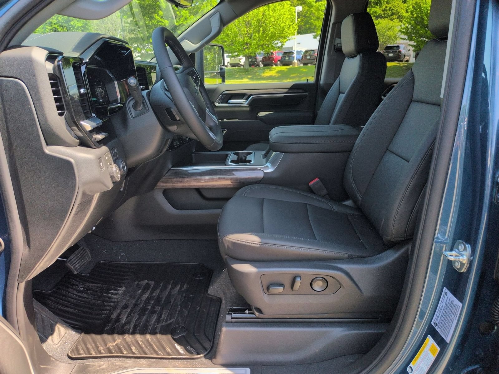 2026 Chevrolet Silverado 2500 HD LTZ - Photo 12