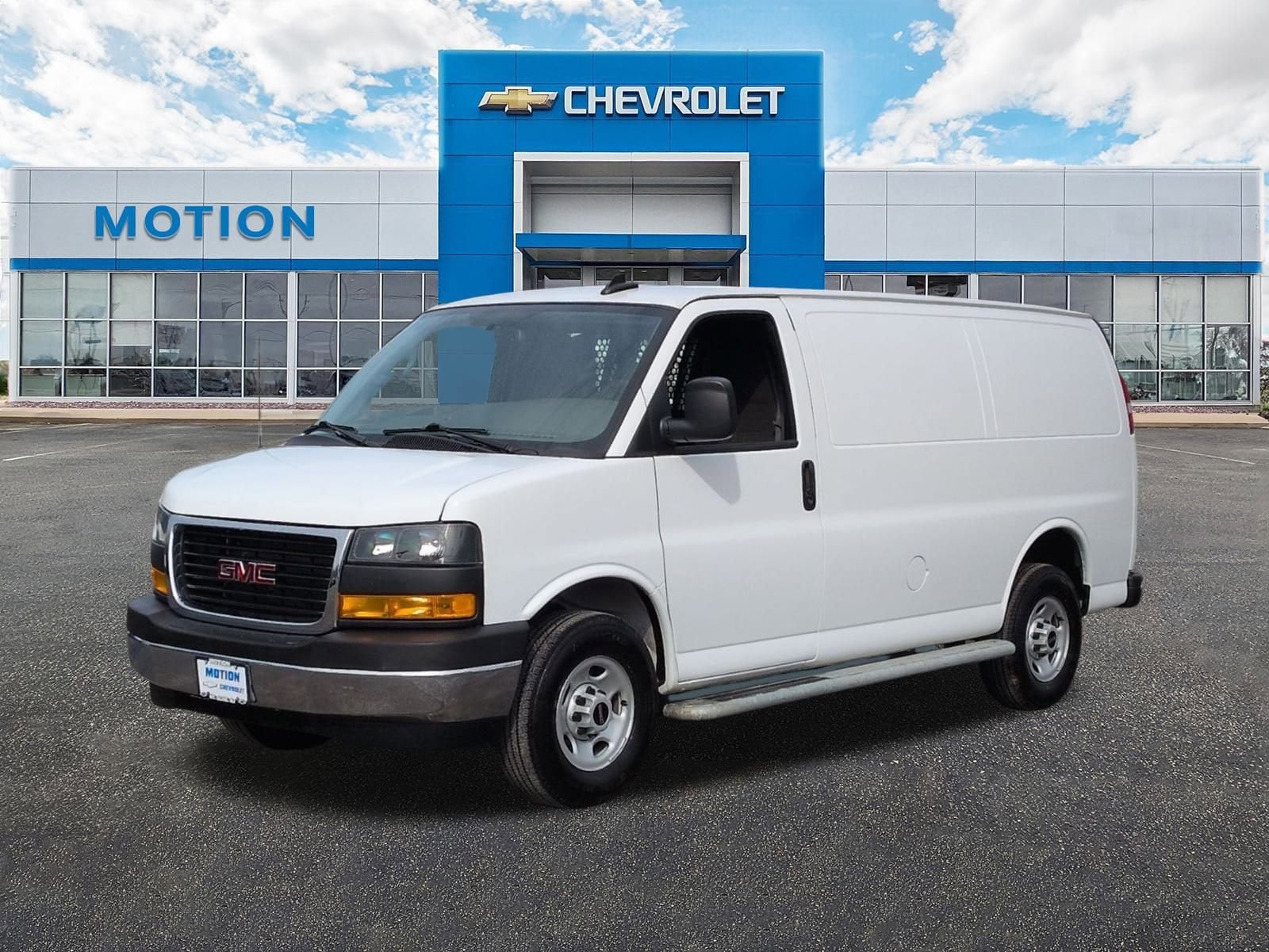 2024 GMC Savana 2500's photo