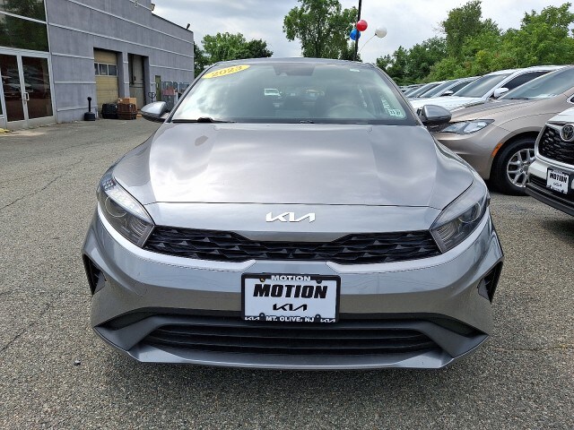 2023 Kia Forte LXS photo 2