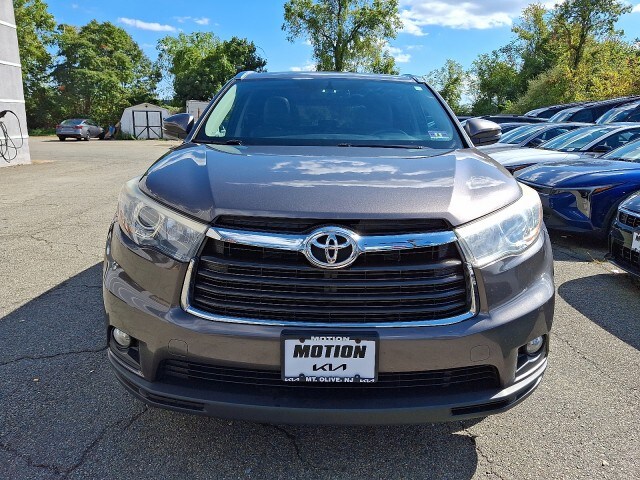 2015 Toyota Highlander XLE photo 2
