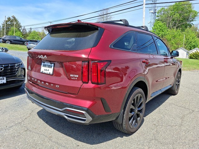 2022 Kia Sorento SX photo 4