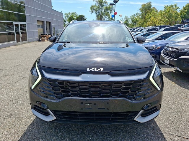 2023 Kia Sportage EX photo 2