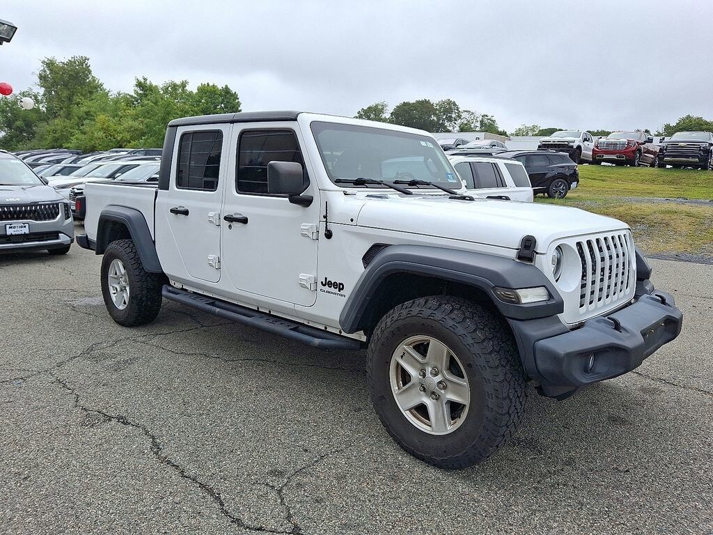 Used 2020 Jeep Gladiator Sport Truck