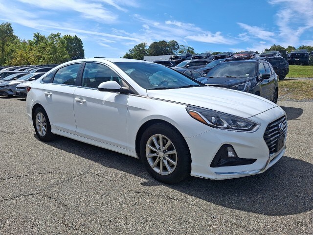 2018 Hyundai Sonata SE photo 2