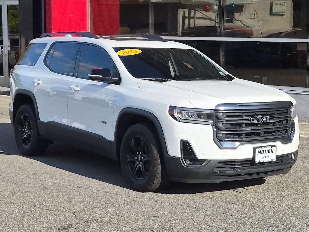 Used 2023 GMC Acadia AT4 SUV