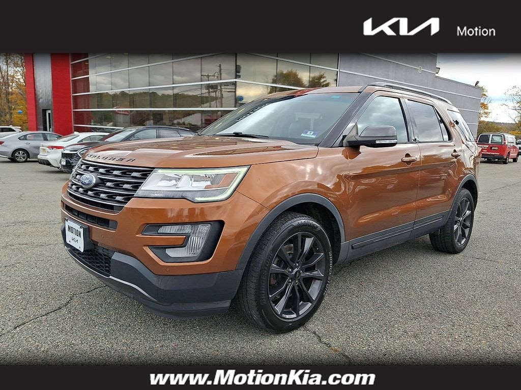 Used 2017 Ford Explorer XLT SUV